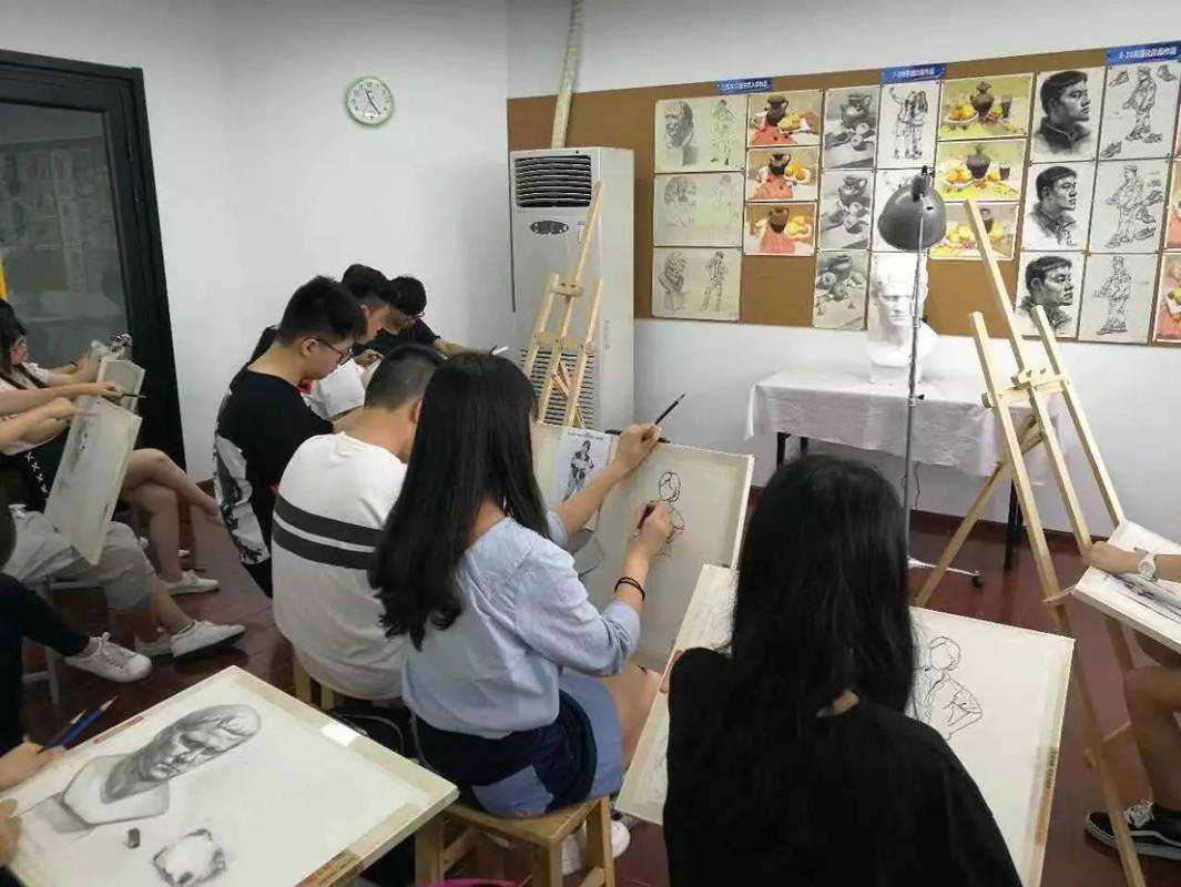 河南美術(shù)培訓(xùn)班
